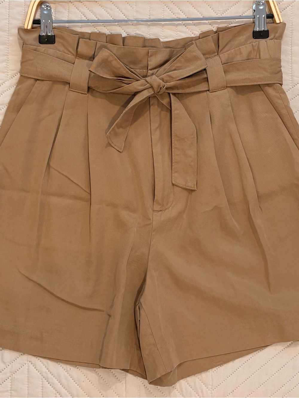 Banana Republic High-Waisted Paperbag Belted Women’s Shorts — Tan